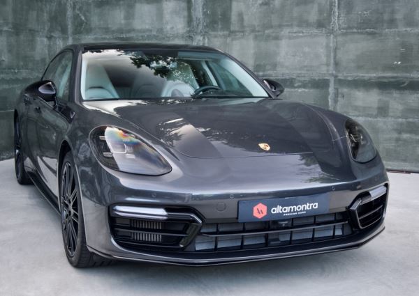 Porsche Panamera 4 e-hybrid