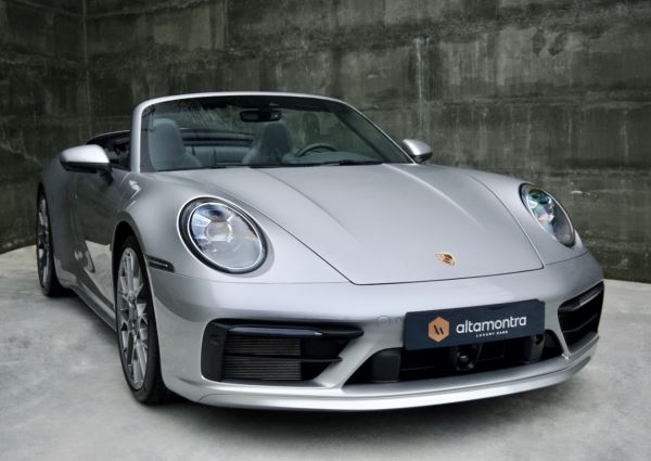 Porsche 992 911 Carrera 4S Cabrio