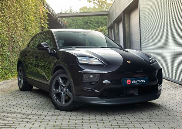 Porsche Macan Electric 4